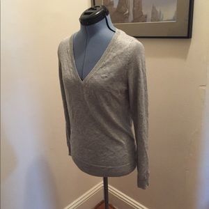 Silver sweater size small Mossimo